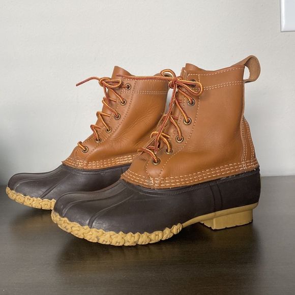 L.L. Bean Women's 7 Full Grain Leather Waterproof Cottagecore Outdoor Rain Boot - Picture 8 of 10